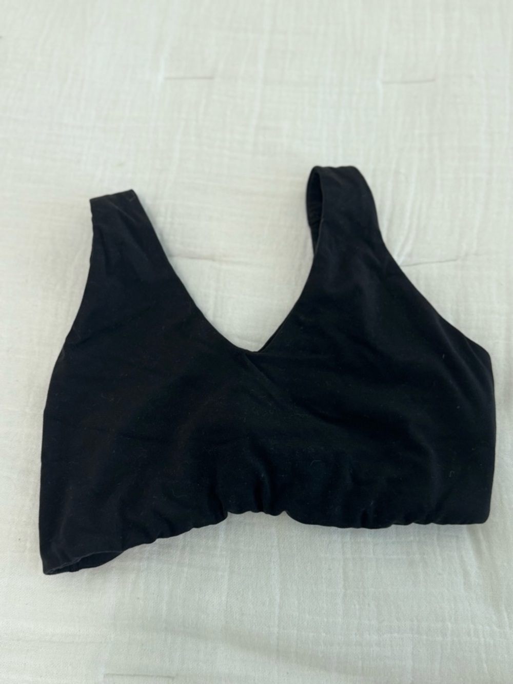 Aerie Black Wireless V-Neck Stretch Workout Top